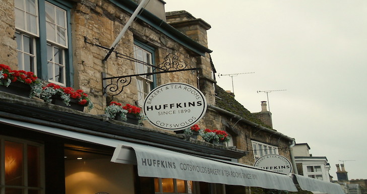 Huffkins tea rooms in Burford