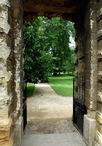 Entrance to Oxford Botanic Gardens