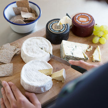 monthly subscription gift artisan cheese lovers club